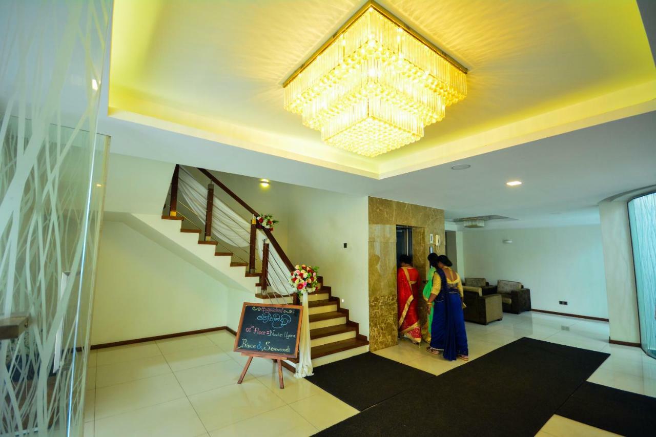 Kethumathee Hotel & Banquet Ratnapura Exterior foto